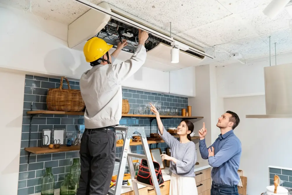 instalando aire acondicionado